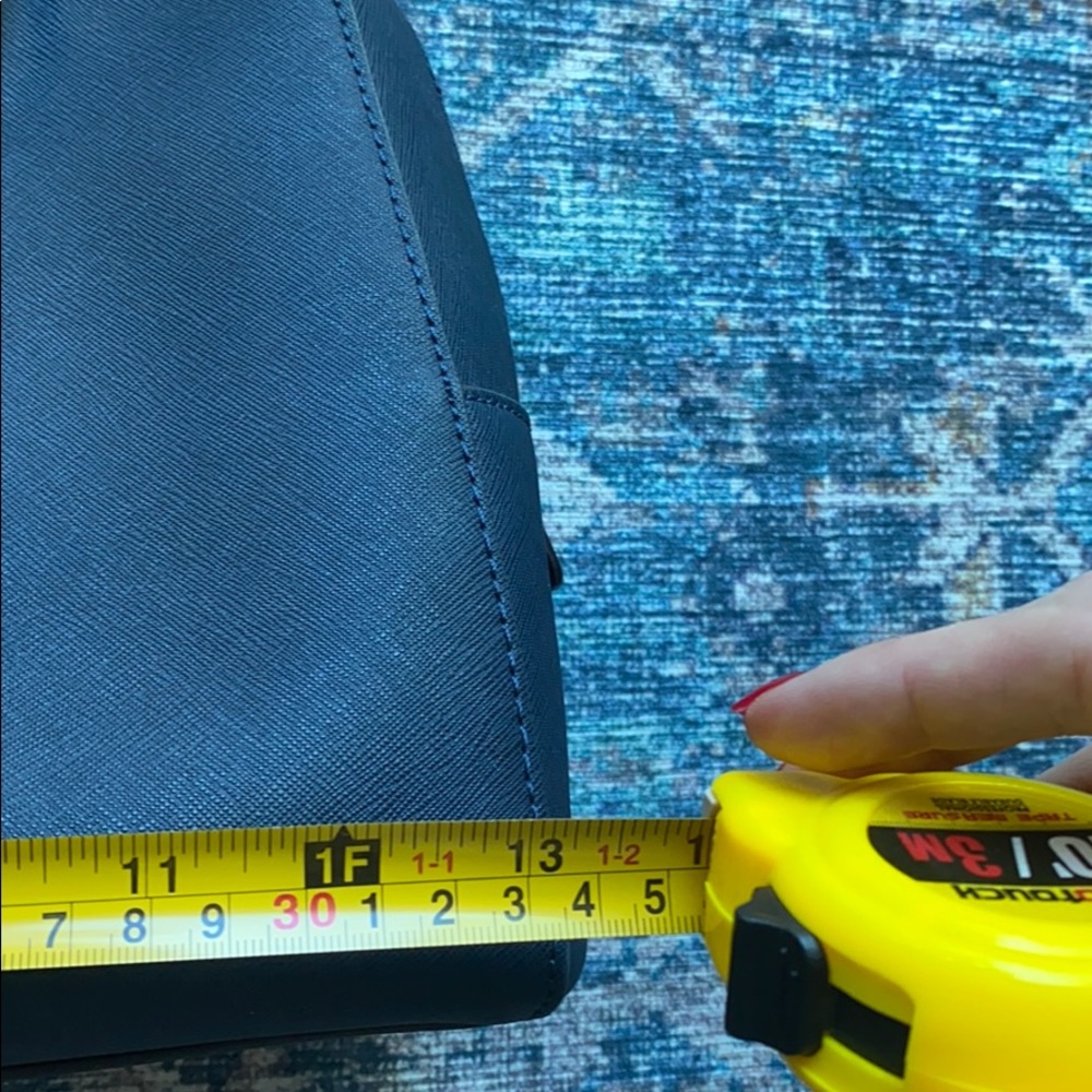 ❤️‍🔥S-A-L-E❤️‍🔥 Classic MK Tote - Picture 14 of 15